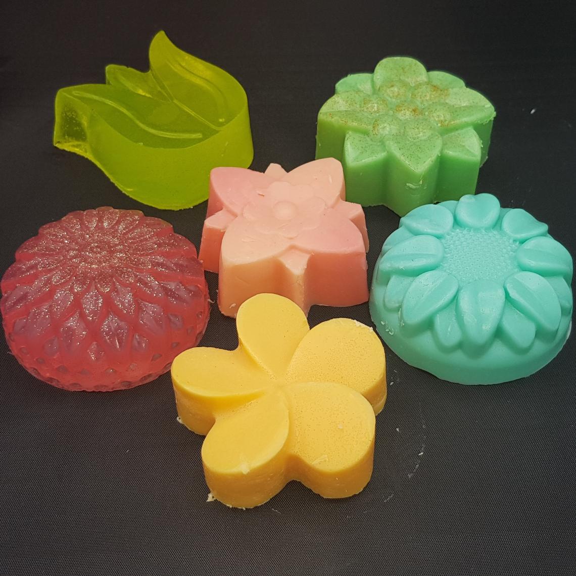 Six bubble & fizz soaps